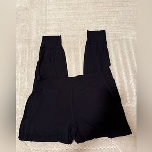 Lululemon Black High-Waisted Joggers